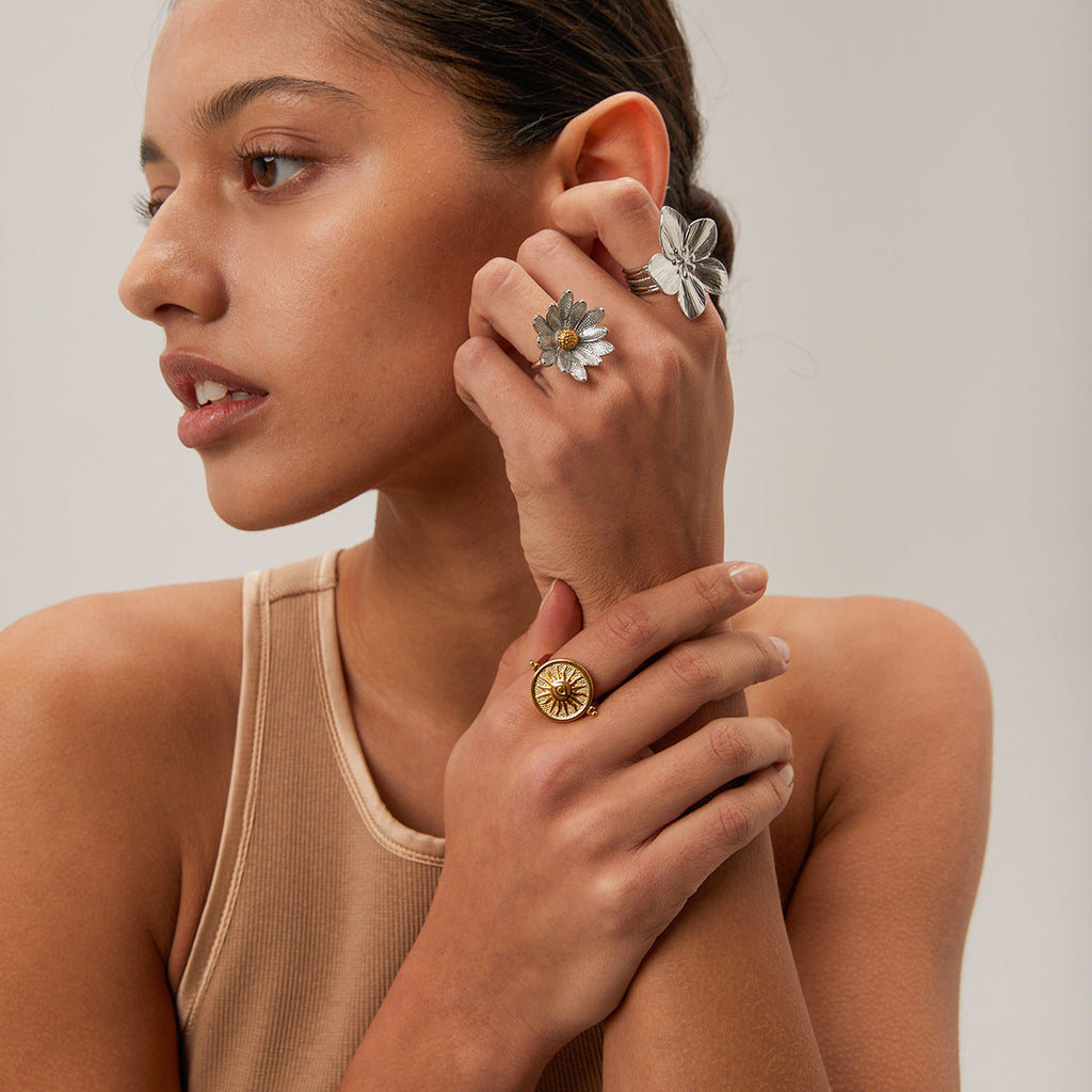 Seraphina Petal Ring Amsterdam Style