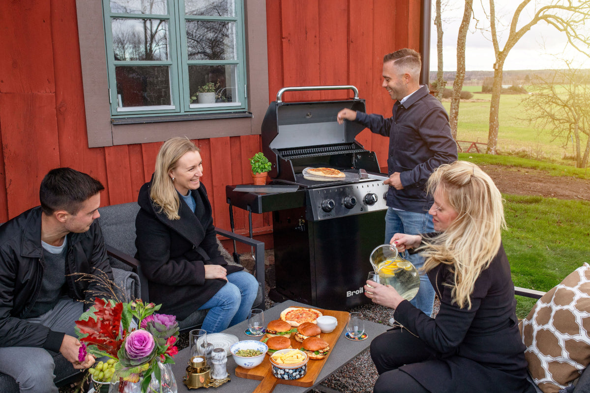 Broil King Crown 410 - 4 main burners Amsterdam Style