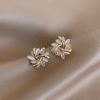 Seoul Petal Earrings Winsleyco