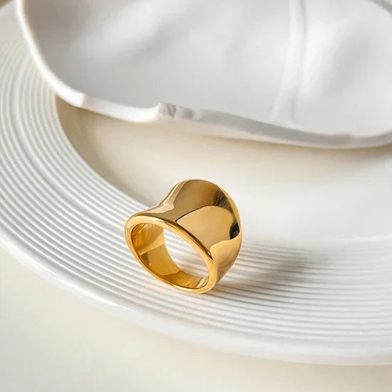 Athena Ring Winsleyco
