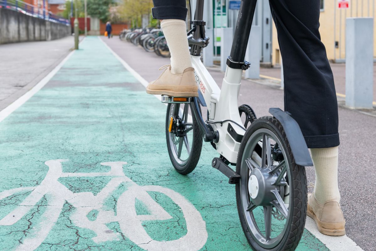 Axon Rides Pro Max Electric Bike ElectroTrek