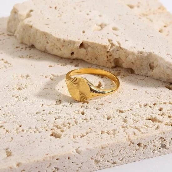 Brianna Sunburst Ring Winsleyco