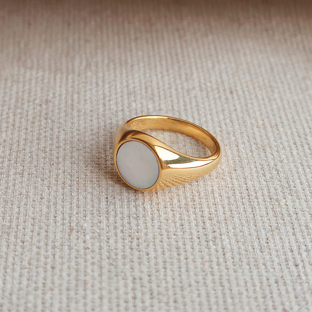 Clara Pearl Ring Winsleyco