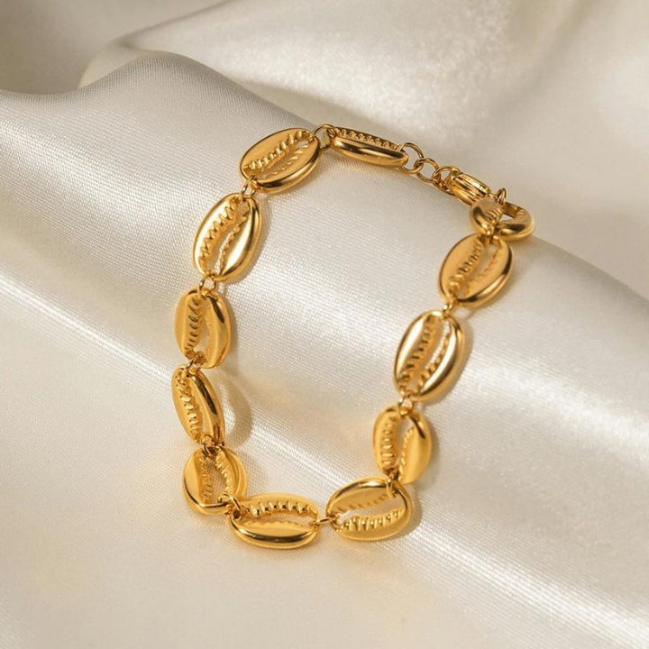 Janelle Shell Bracelet Amsterdam Style
