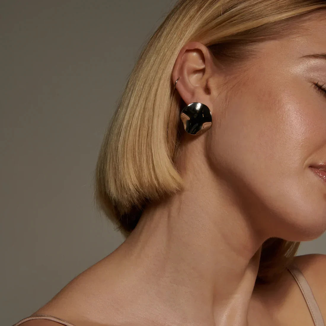 Dayna Disc Earrings Winsleyco