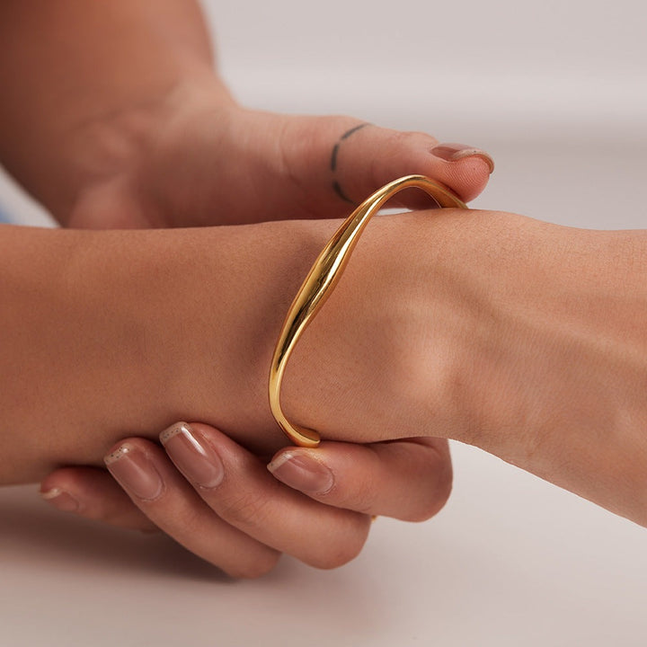 Zoey Gold Bangle Amsterdam Style