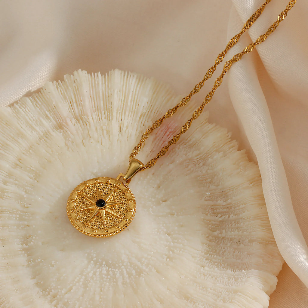 Vivienne Compass Necklace Winsleyco