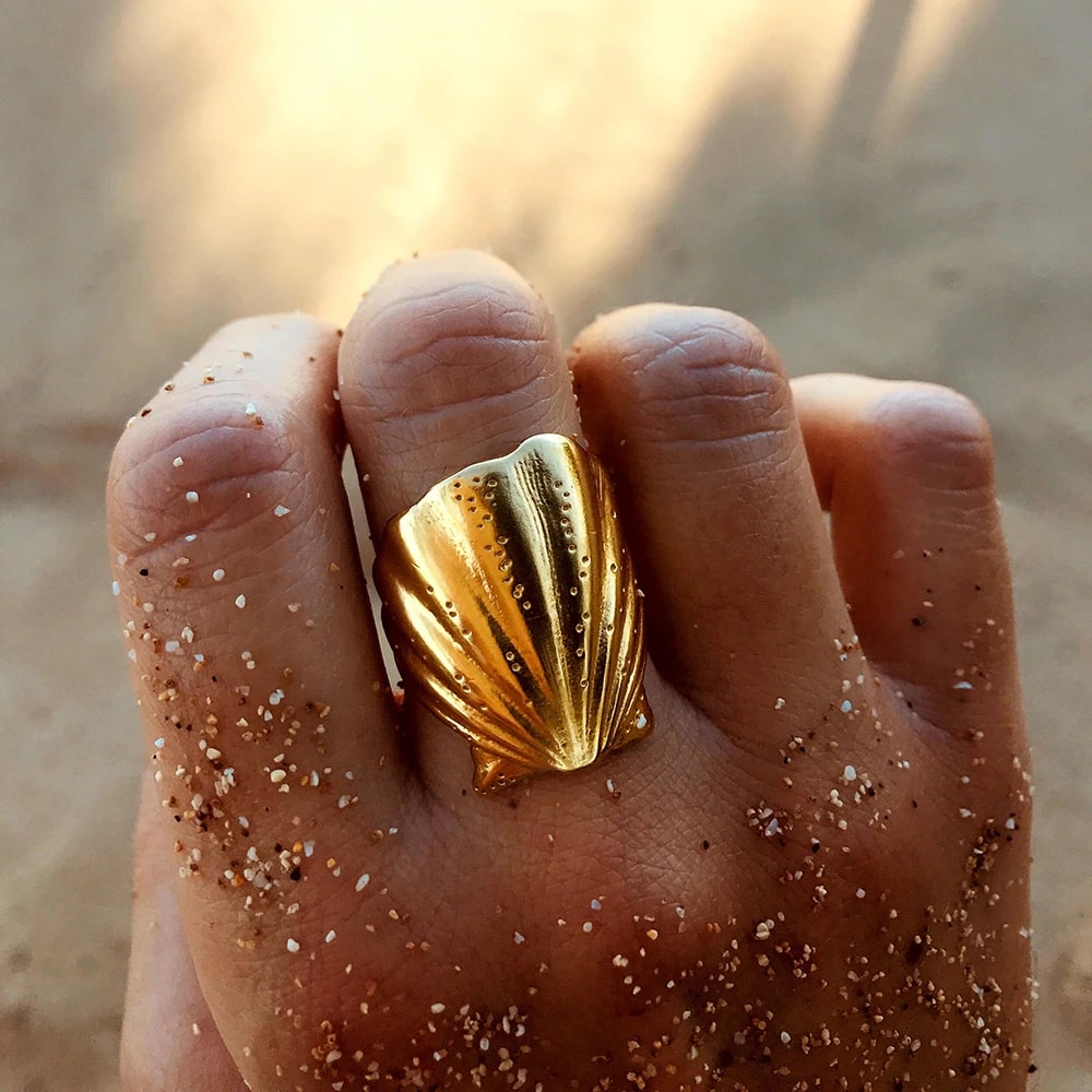 Nellie Shell Ring Amsterdam Style