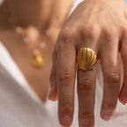 Nellie Shell Ring Amsterdam Style