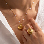 Nellie Shell Ring Amsterdam Style