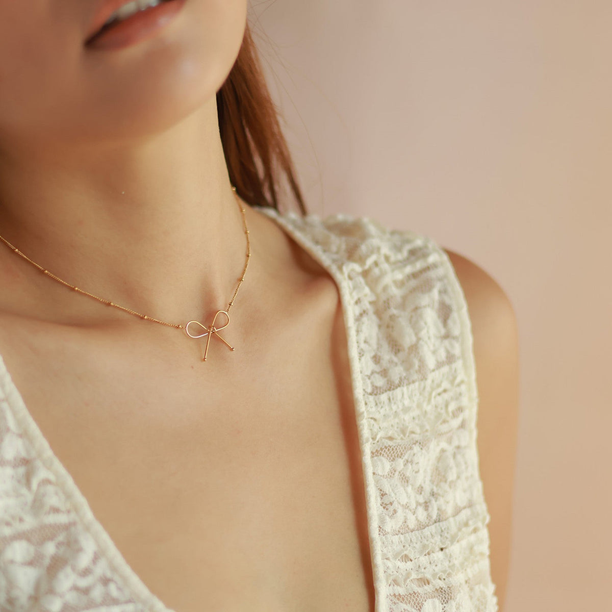 Dainty Bow Necklace Winsleyco