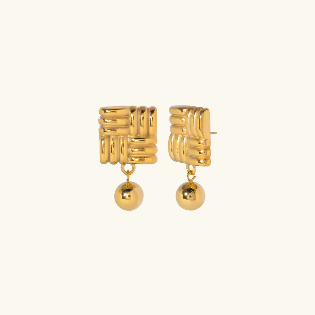 Quinn Gold Earrings Winsleyco