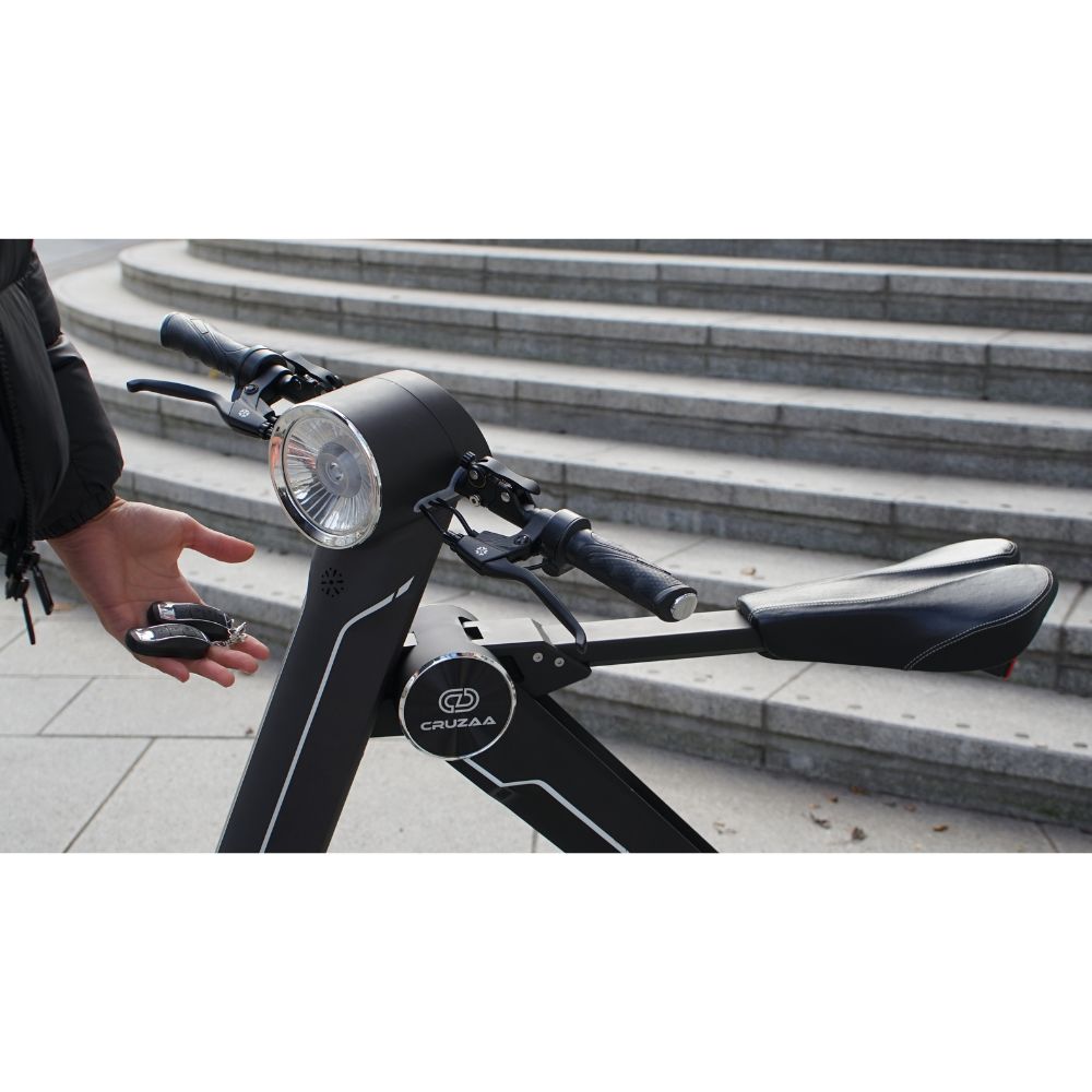 Cruzaa Pro Electric Scooter ElectroTrek