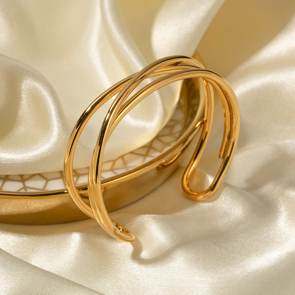 Vivian Bangle Amsterdam Style