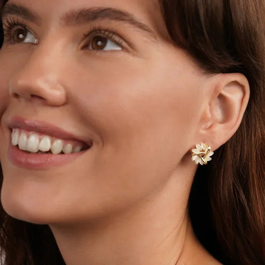 Seoul Petal Earrings Winsleyco