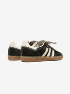 Adidas Samba Pony Tonal sneaker in elegant black with white accents. 3