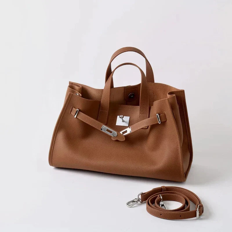 Aurelia Elegant Handbag made of premium calfskin leather. 11