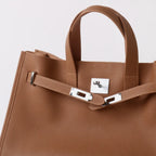 Aurelia Elegant Handbag made of premium calfskin leather. 15