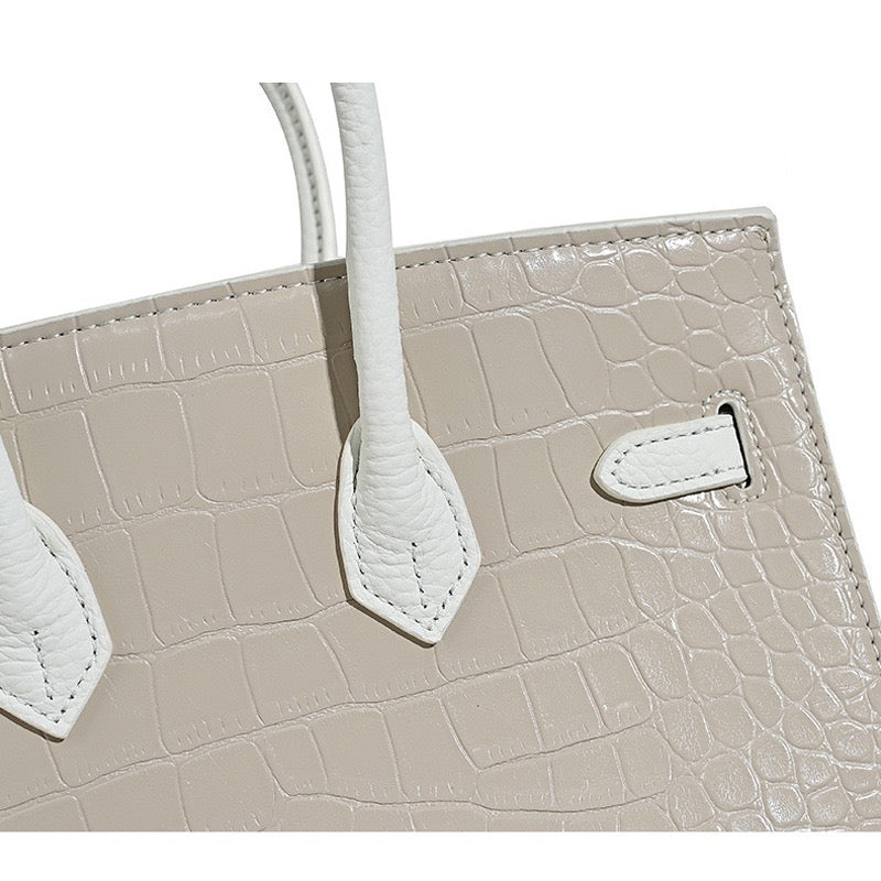 Caldwell Elegant Bag made from genuine leather with a structured design. 19