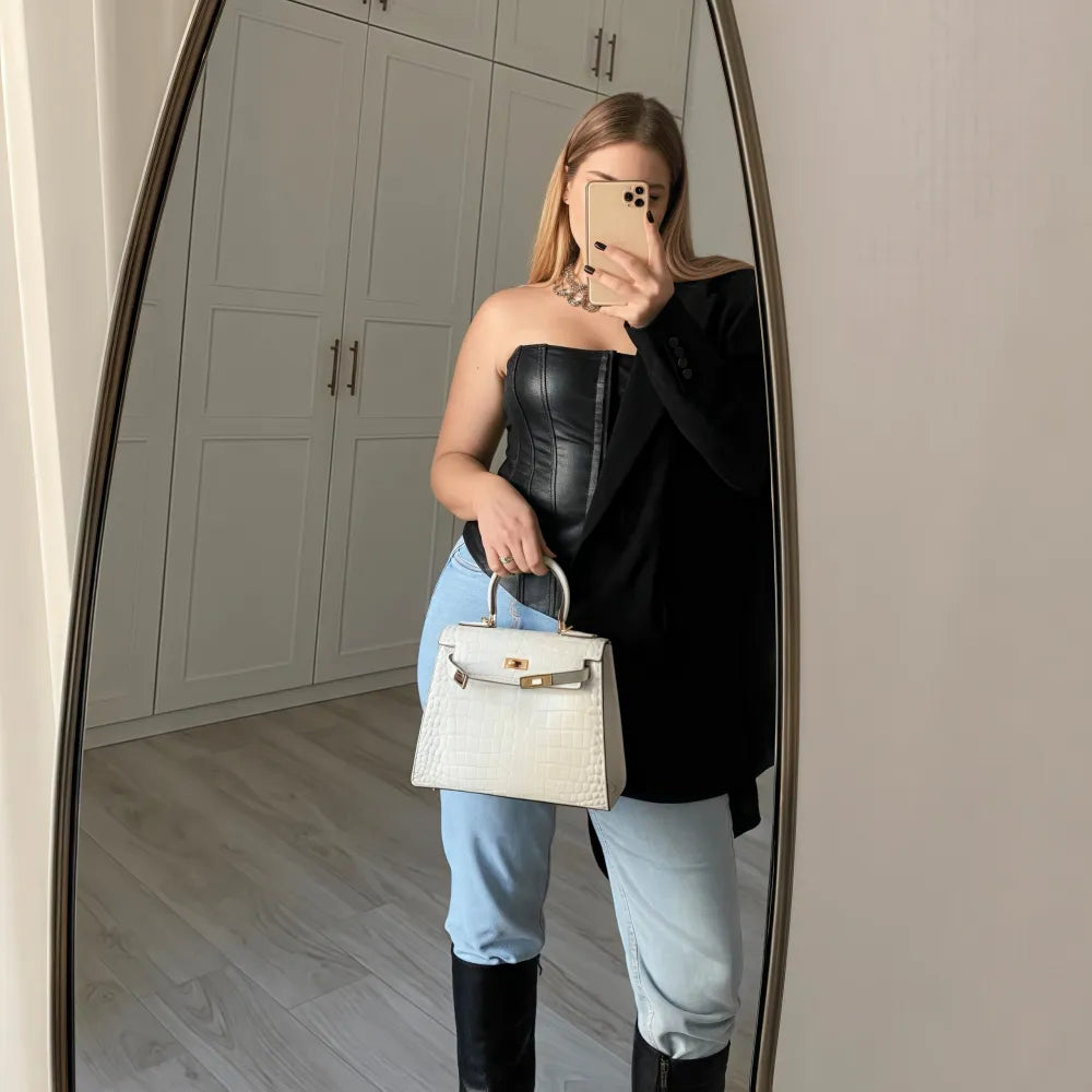 Luxurious exotic animal skin handbag with round handle 2