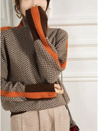 Elegant ladies turtleneck sweater in soft fabric for comfort and style. 2
