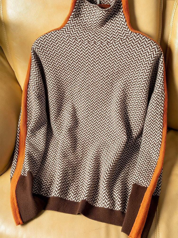 Elegant ladies turtleneck sweater in soft fabric for comfort and style. 3