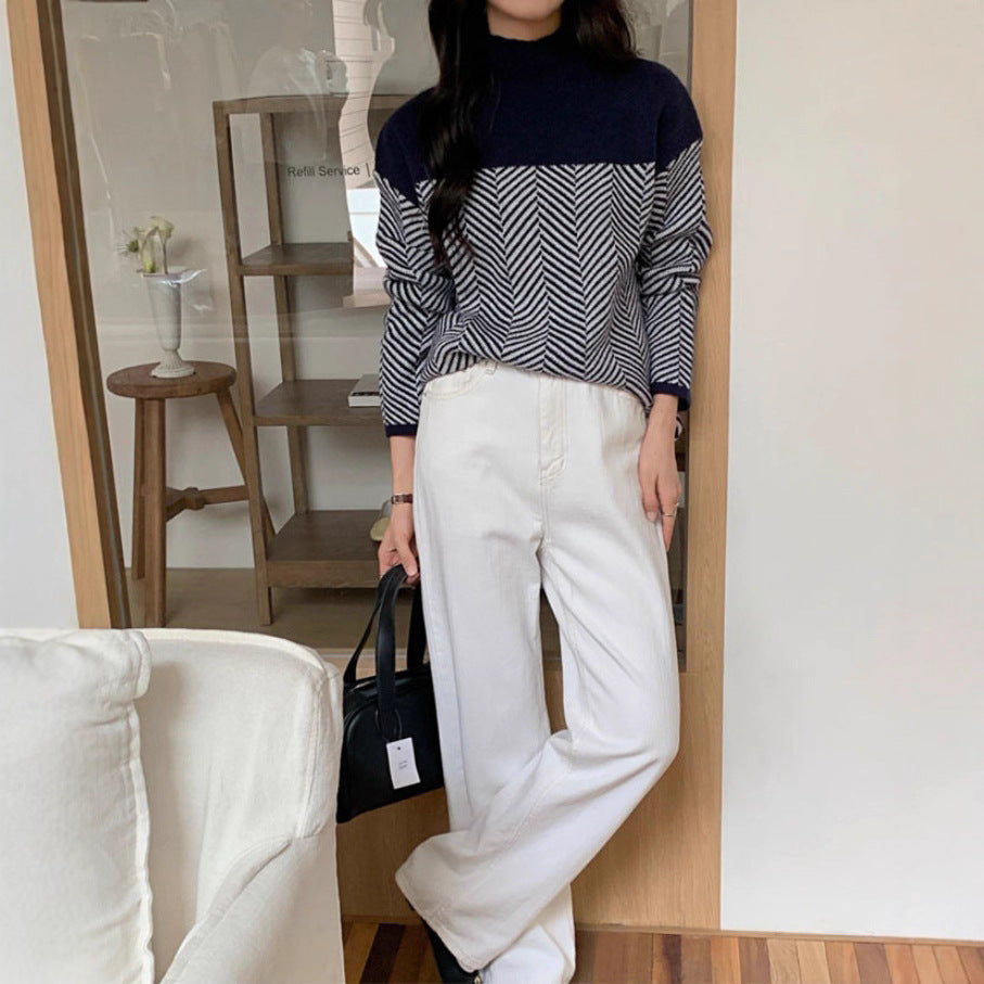 Ladies Chunky Knit Sweater with Stand-Up Collar in Gray 3