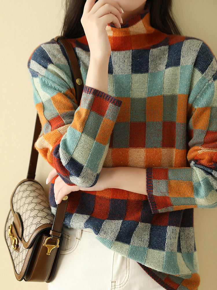 Stylish ladies turtleneck sweater with elegant cut 2