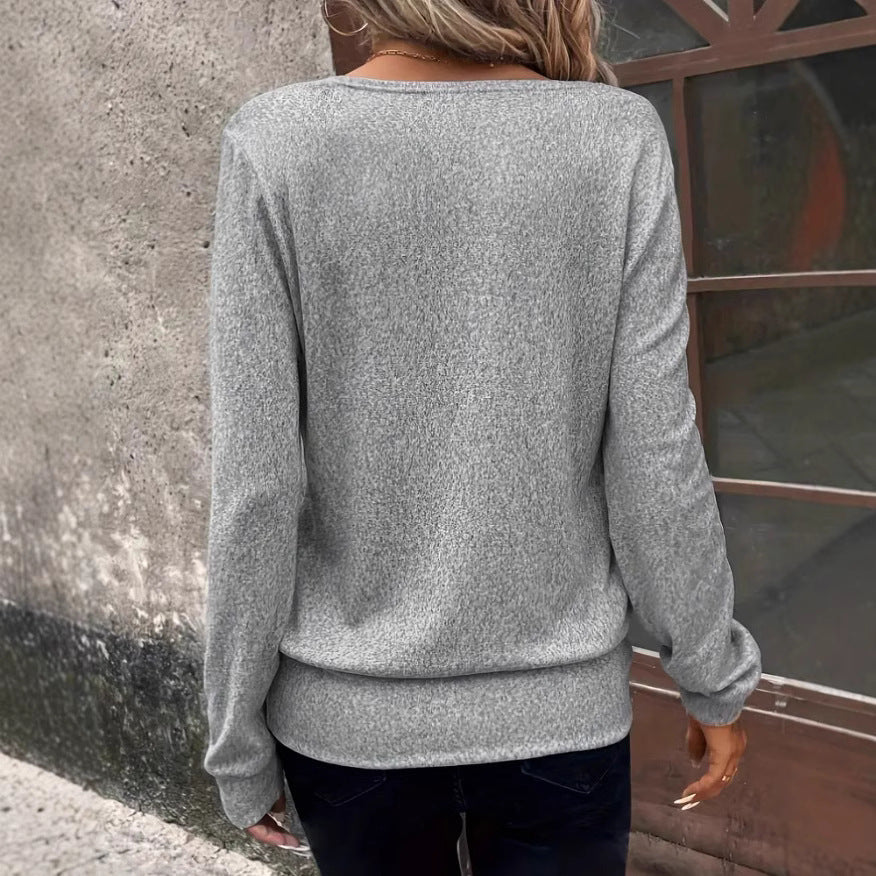 Elegant Ladies V-Neck Long Sleeve Sweater in high-quality knit. 3