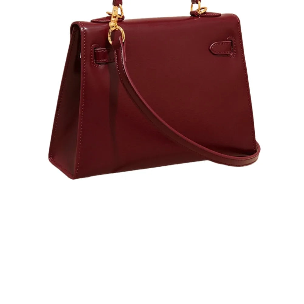 Vanessa Elegant mini handbag in burgundy and black leather. 16