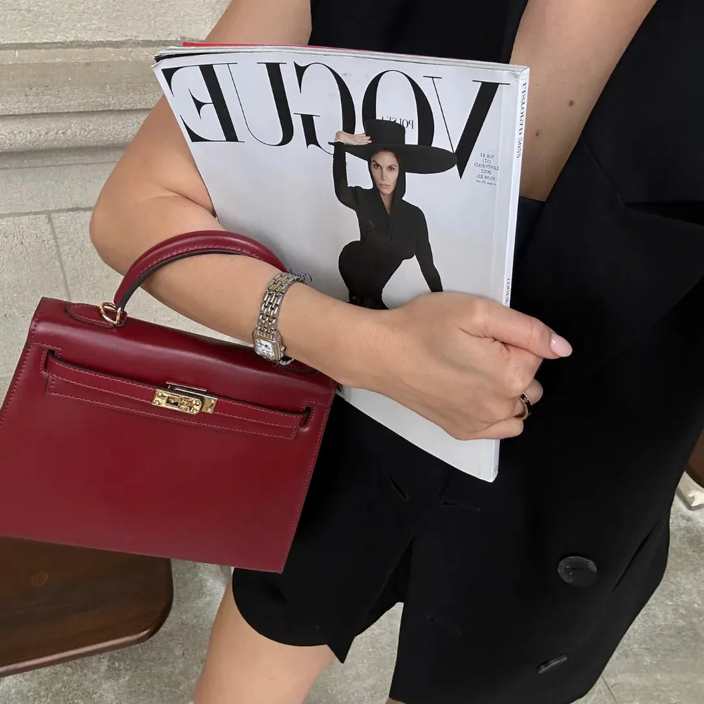 Vanessa Elegant mini handbag in burgundy and black leather. 4