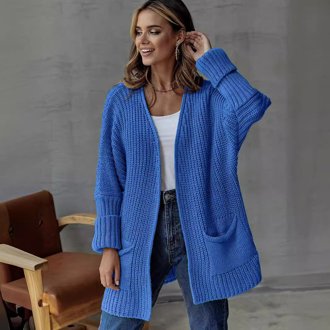 Women's comfortable cardigan with practical pockets in various colors. 4