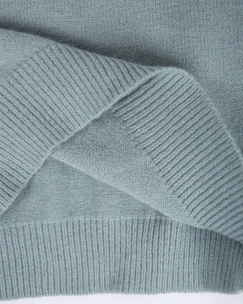 Cozy women's knitted sweater with Nordic pattern, perfect for any occasion. 5