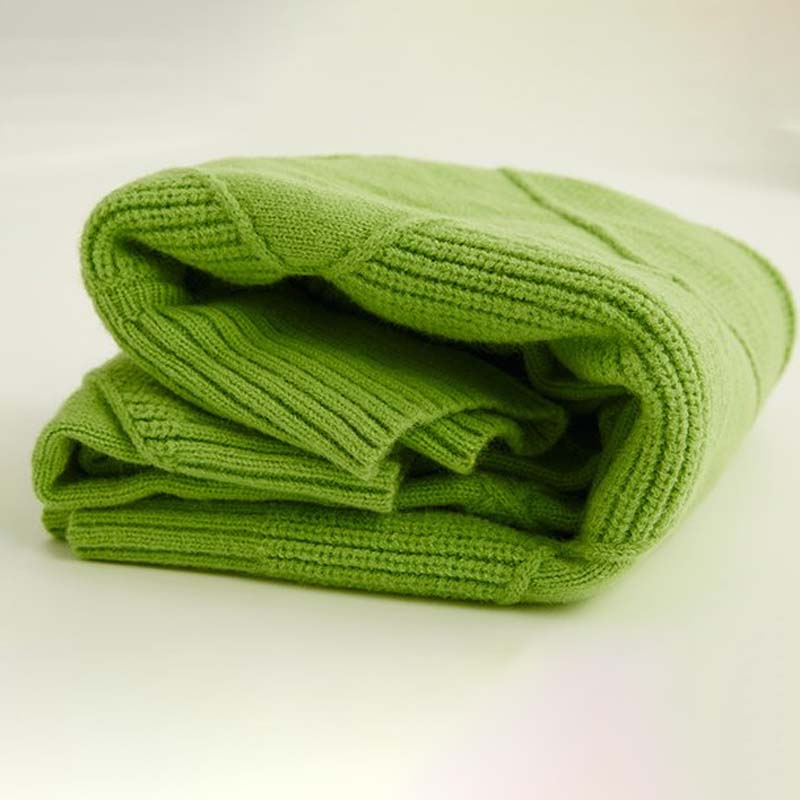Women's Comfortable Turtleneck Sweater in soft knit fabric 5