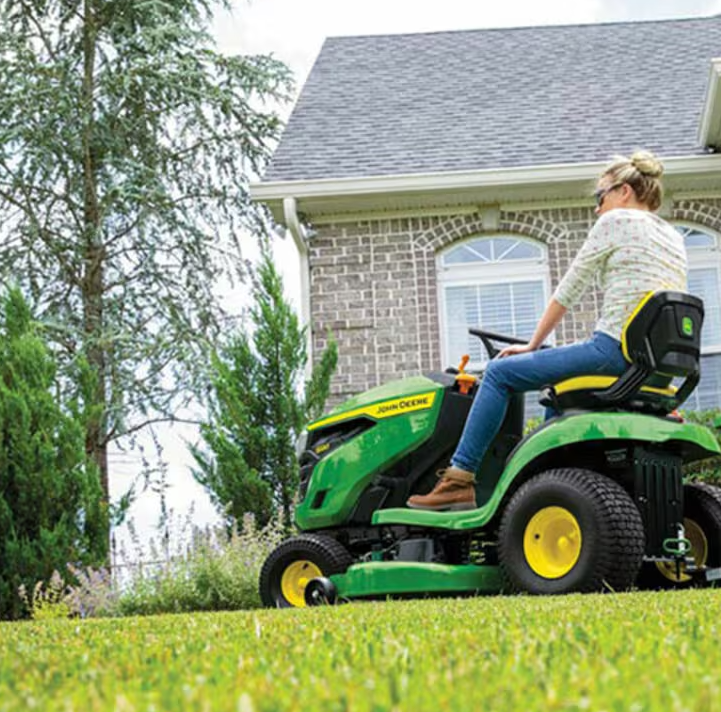 John Deere S120 Mower  42 in. 22 HP V-Twin Gas Hydrostatic Riding Lawn Mower Amsterdam Style
